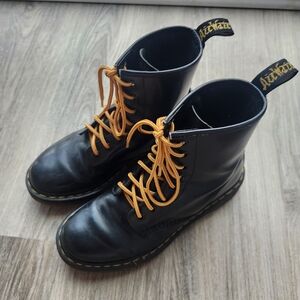 Dr. Martens